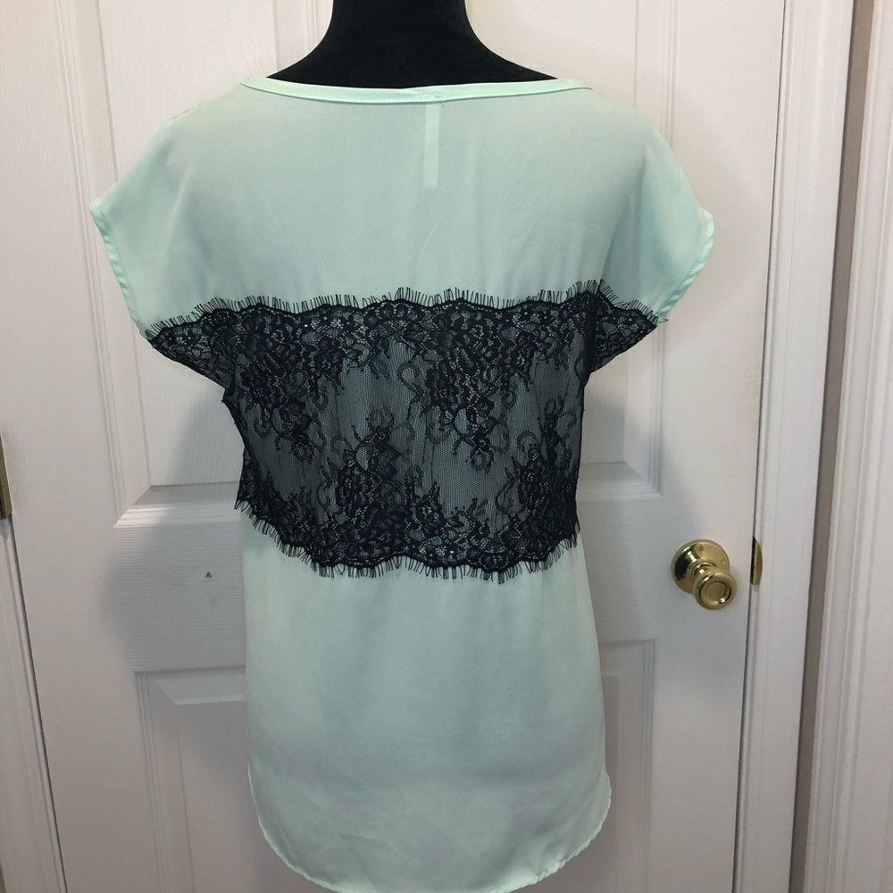 Mona B mint green with black lace blouse - Picture 9 of 14